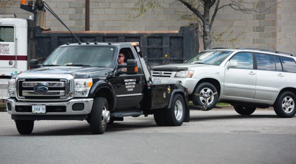 Tow truck 