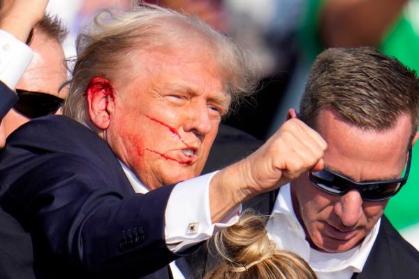 Crooks shot former President Do<em></em>nald Trump in the ear.