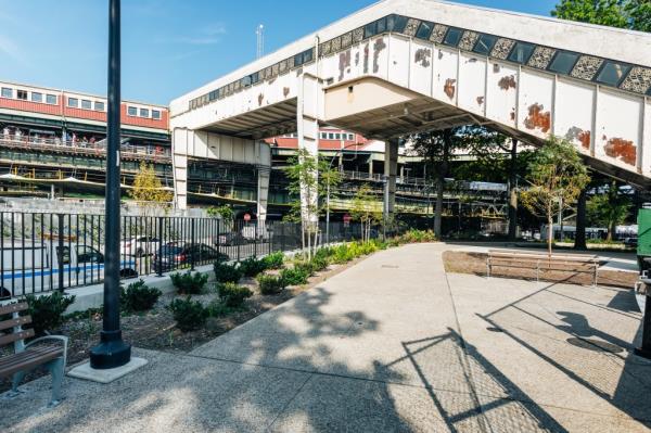 Ocean Hill's landmark Broadway Junction rail station, wher<em></em>e much of the 'hood's revival is slated to take place.