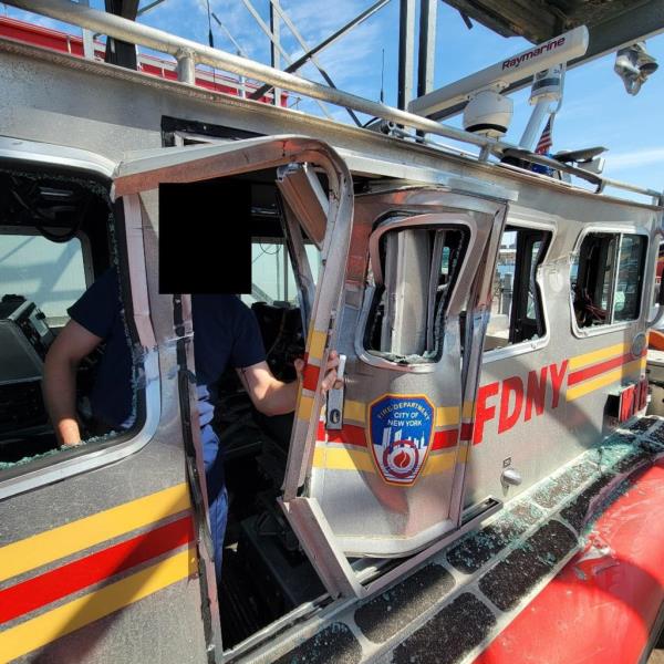 Marine 1 Bravo fireboat