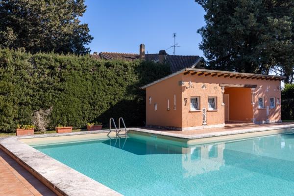gucci compound rome for sale