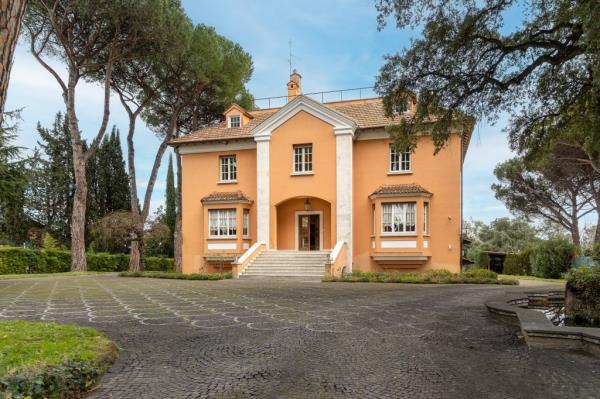 gucci compound rome for sale