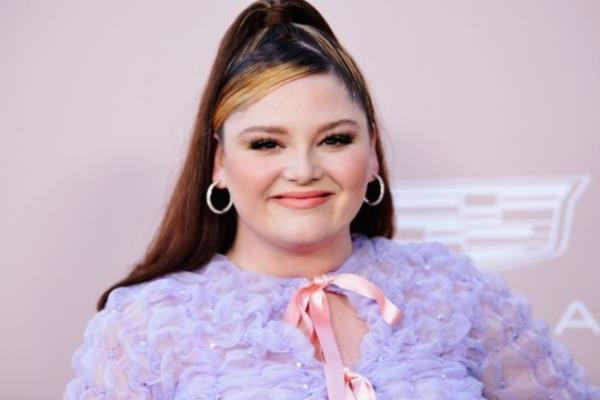 Megan Stalter