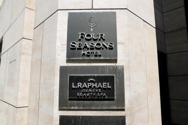 Four Seasons Hotel sign
