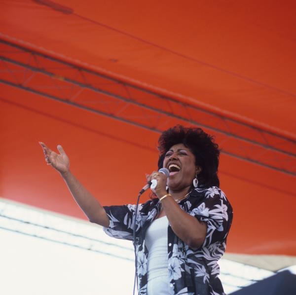 Knight performs on stage at the New Orleans Jazz and Heritage Festival in New Orleans, Louisiana on April 27, 1986. 
