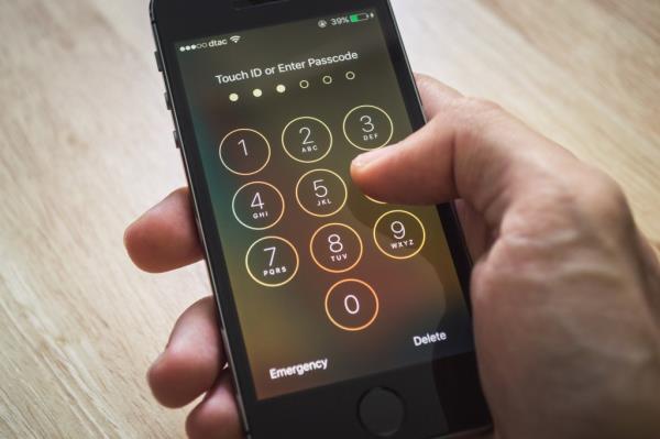 An extremely advanced cyber attack has impacted iPhone users around the world.