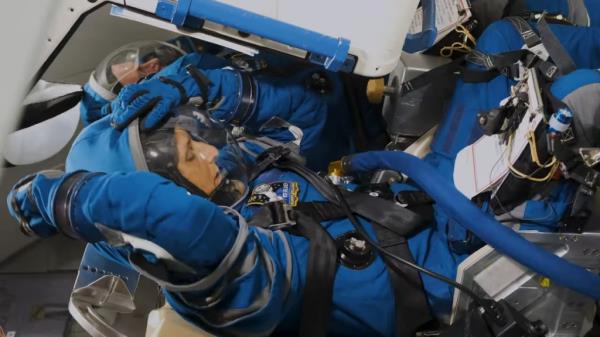 The stranded astro<em></em>nauts may be at ISS lo<em></em>nger due to incompatibility with their spacesuits.