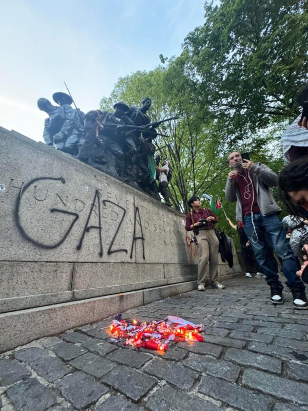 Anarchists vandalized the WWI 107th Infantry Memorial in Central Park as protests descended into chaos Mo<em></em>nday evening. 