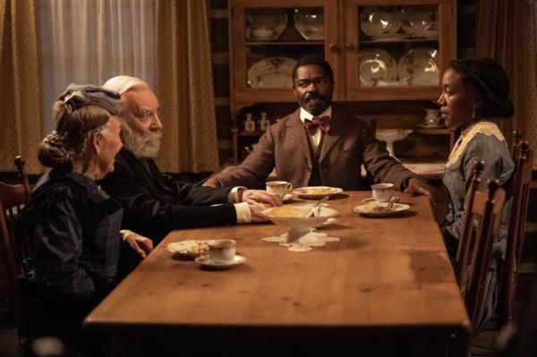 Do<em></em>nald Sutherland as Judge Parker, David Oyelowo as Bass Reeves and Lauren Banks as Jennie Reeves. 