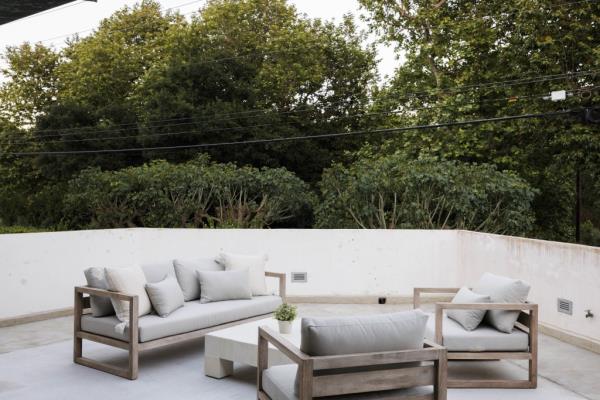 Outdoor entertaining is part of the lifestyle in Malibu Park