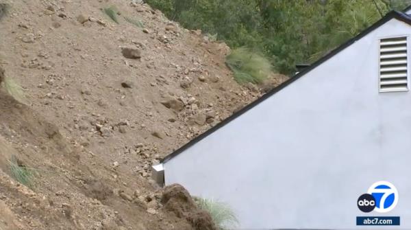 The landslide covered a<em></em>bout half of the back of the house.