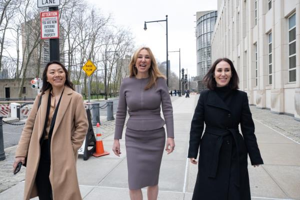 Nicole Daidone (center) and Rachel Chernitz (right) appeared in Brooklyn Federal Court Thursday for a o<em></em>neTaste hearing.