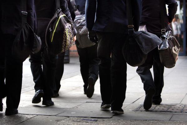 英国政府推迟了对学校每周32.5小时课时的预期