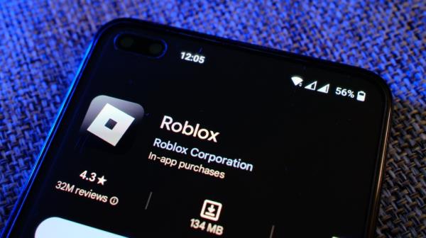 A picture of Roblox in the app store.