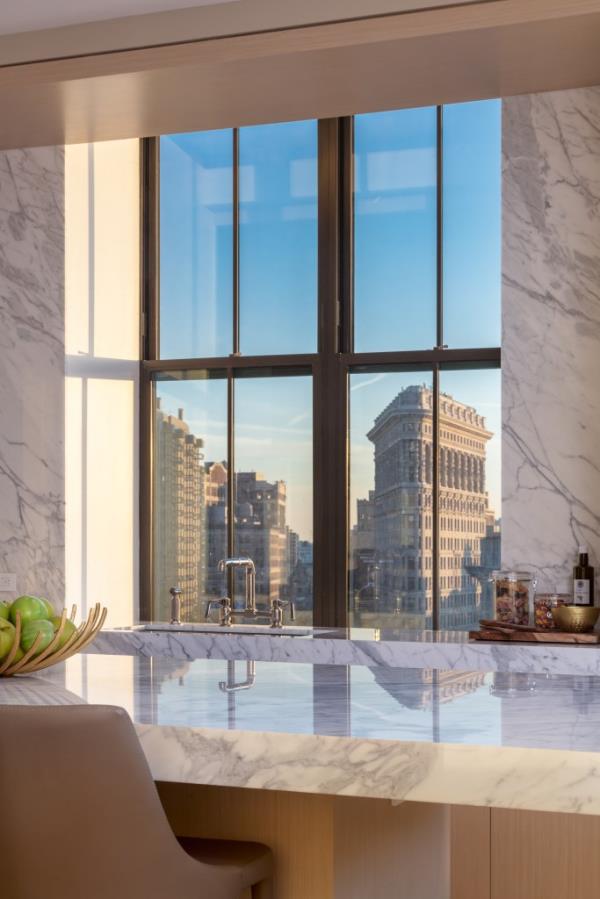 This Flatiron co<em></em>ndo with views of the Empire State building and neighbors like Jeff Bezos asks $10M