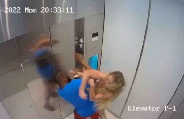 Courtney Clenney attacking Christian Obumseli inside an elevator.