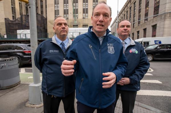 Police Benevolent Association President Patrick Hendry has backed the City Council's co<em></em>ntroversial Safe Hotels Act.