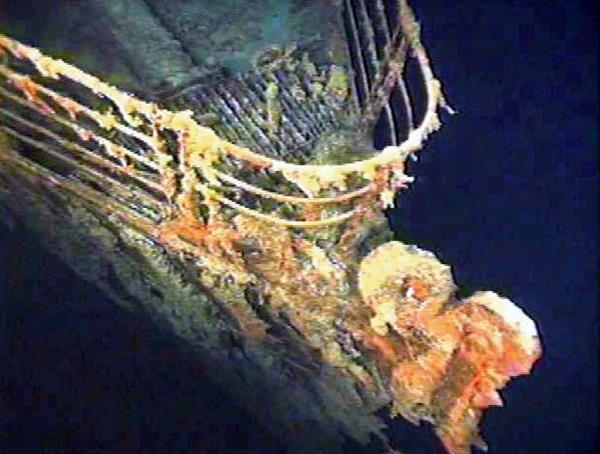 The port bow railing of the Titanic wreck