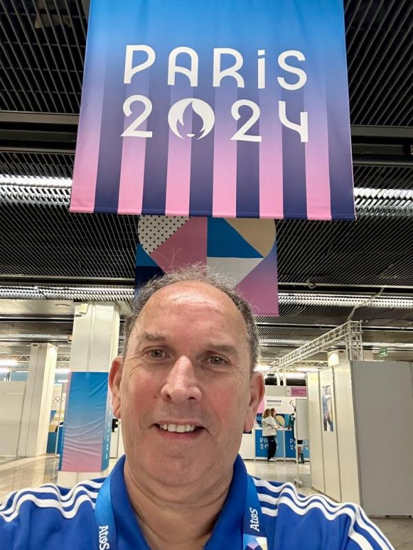 Broadcaster Bob Ballard was removed from Eurosport's Olympic coverage after he made a comment a<em></em>bout the Australian women's swimming team.