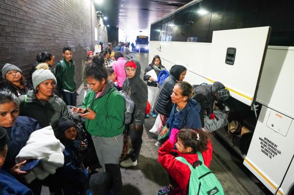 I saw two busses arrive this afternoon at Port Authority, mhtn.  Driver of one bus told me he left from El Paso, Texas.
