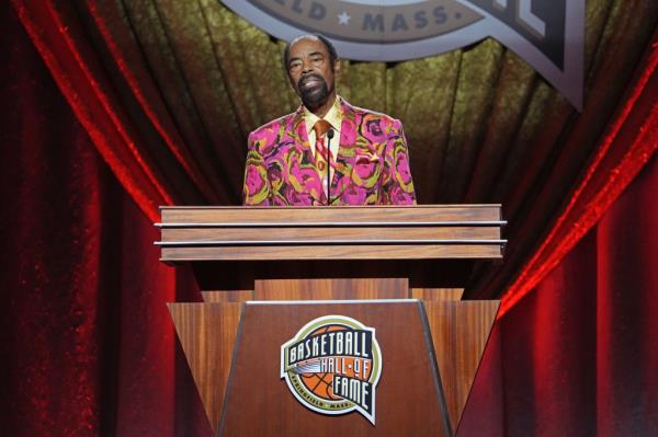Clyde Frazier predicted that the atmosphere at the Garden for Game 1 on Saturday will be 