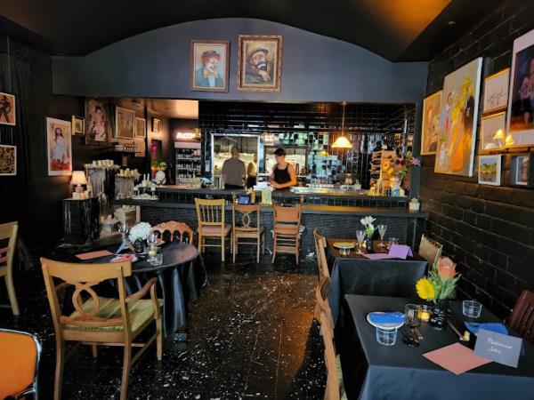 Photos of now-closed Oakland restaurant called 