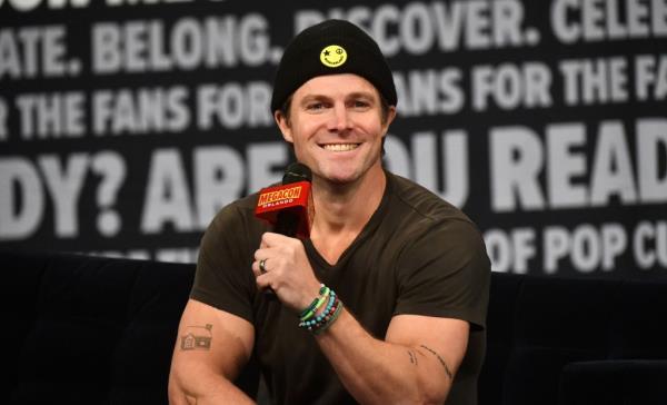 Stephen Amell