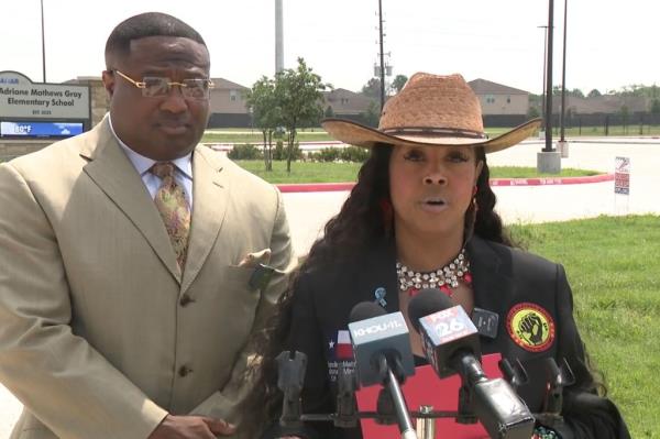 Community activist Candace Matthews and Quanell X