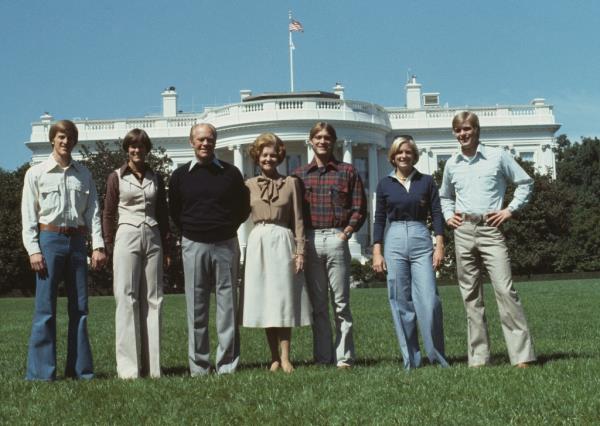 Former President Gerald Ford and his family stroll out o<em></em>nto the South Lawn of the White House