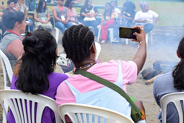 BILM Co<em></em>ngress attendees take a selfie at a morning wayusa ceremony in Serena. Photo courtesy of Rebecca Wilson.