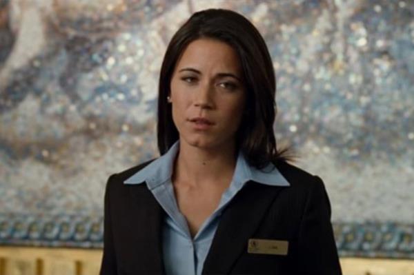 The actress is best known as the Caesars Palace hotel desk attendant in the first 