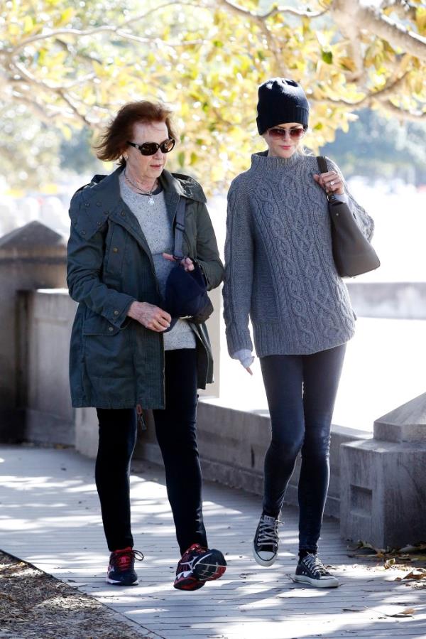 Janelle and Nicole Kidman on a walk in Sydney, Australia in 2017