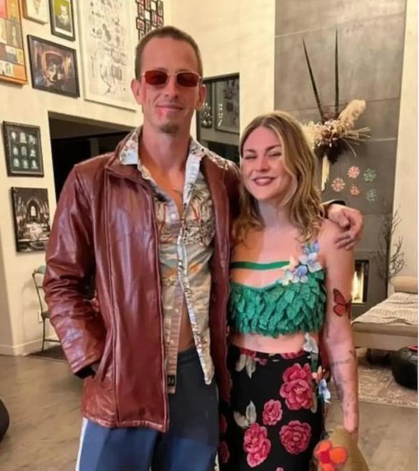 Frances Bean Cobain and Riley Hawk