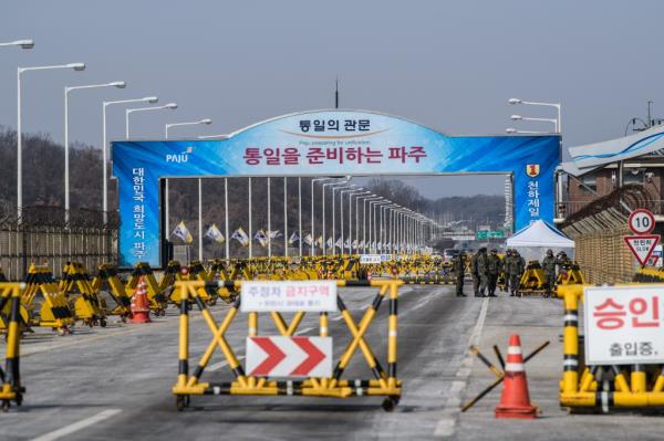 He was supposed to fly back to the US and was escorted by military perso<em></em>nnel to the airport but he left past the security checkpoint and skipped his flight.