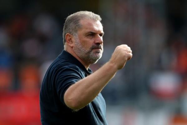 Luton Town v Tottenham Hotspur - Premier League