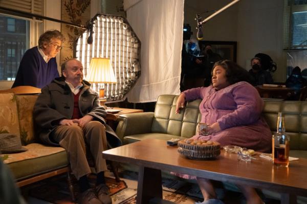 Paul Giamatti and Da'Vine Joy Randolph