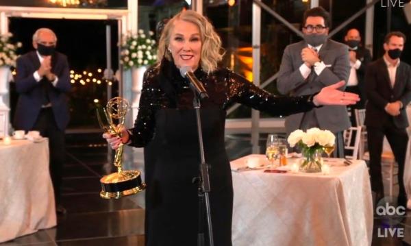 Catherine O'Hara accepts the award for outstanding lead actress in a comedy series for 