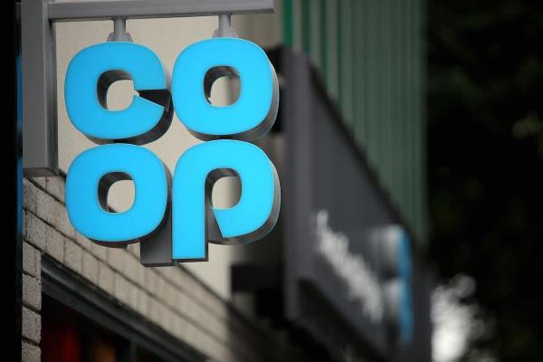 尽管受到工资上涨和入店行窃的打击，Co-op仍恢复盈利