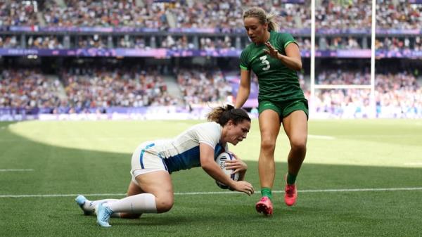 Ireland's Stacey Flood can't prevent Carla Neisen from running in a French try