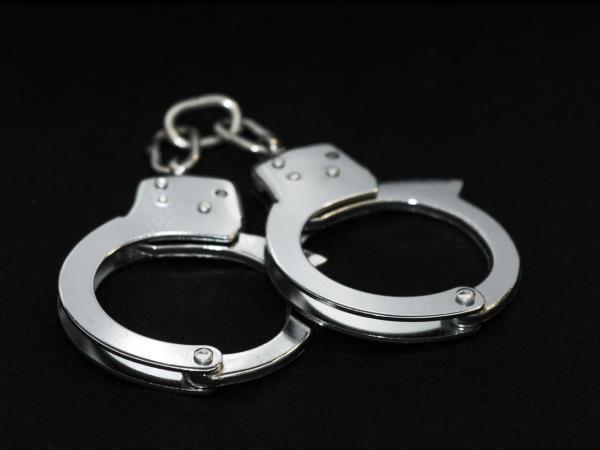奥本6岁的儿子去世时体重仅为21磅，父母对此提出指控