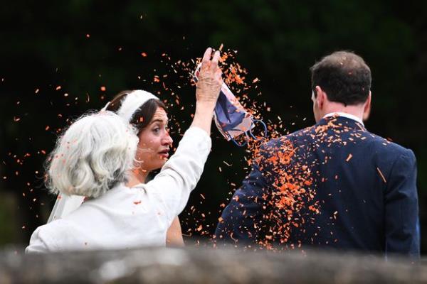 The couple looked genuinely frightened during the mad encounter