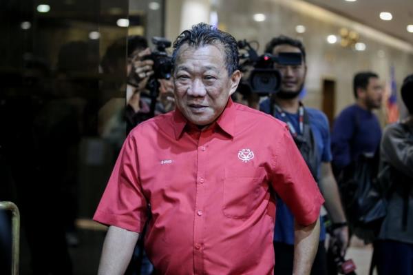 Bung Moktar denies Sabah Umno is split after four reps meet Hajiji in Tuaran