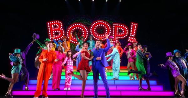 照片和视频：第一次看到BOOP的全球首映!贝蒂娃娃音乐剧